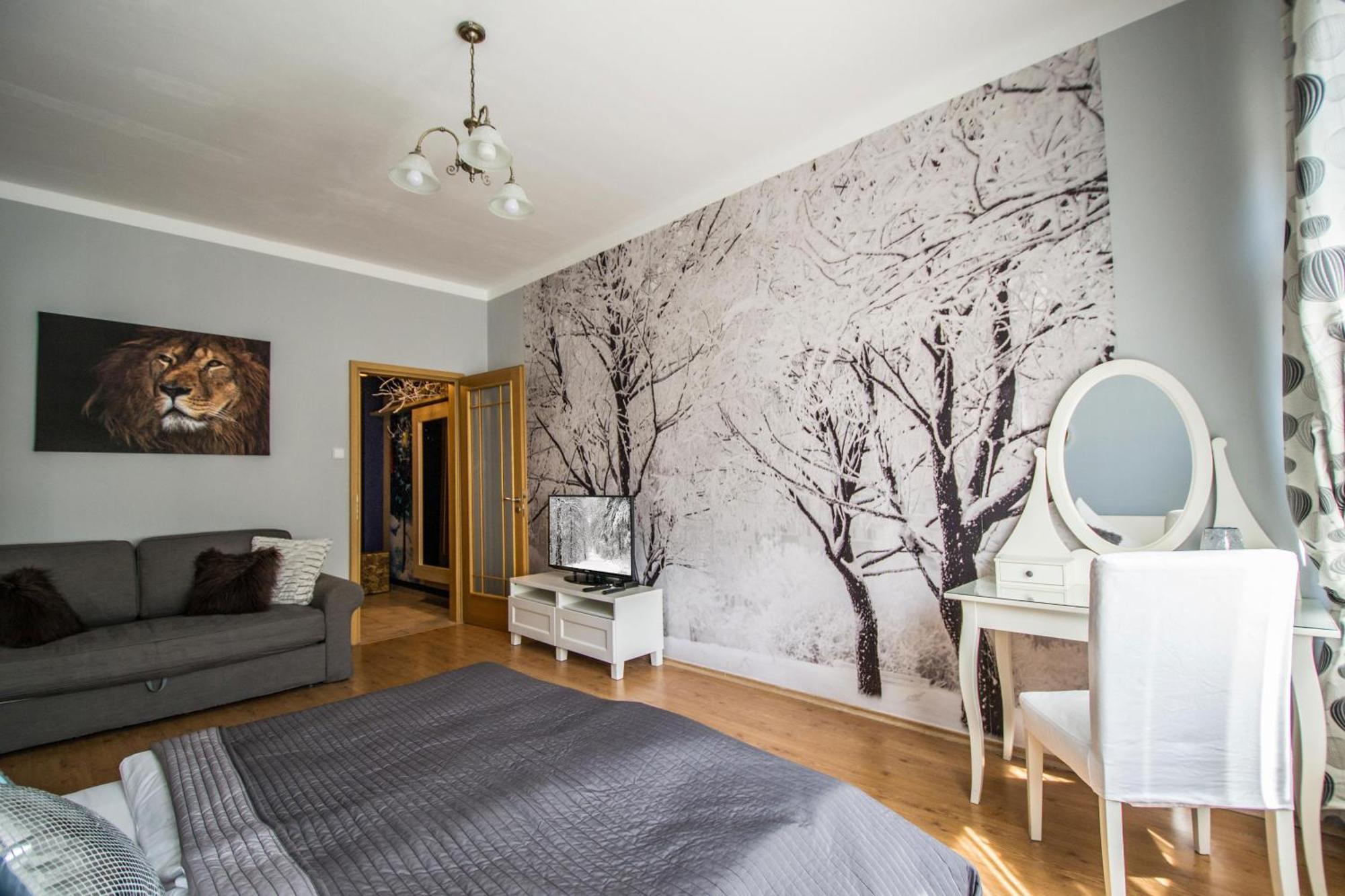 Main Prague Square Apartments Sauna And Fireplace Екстер'єр фото