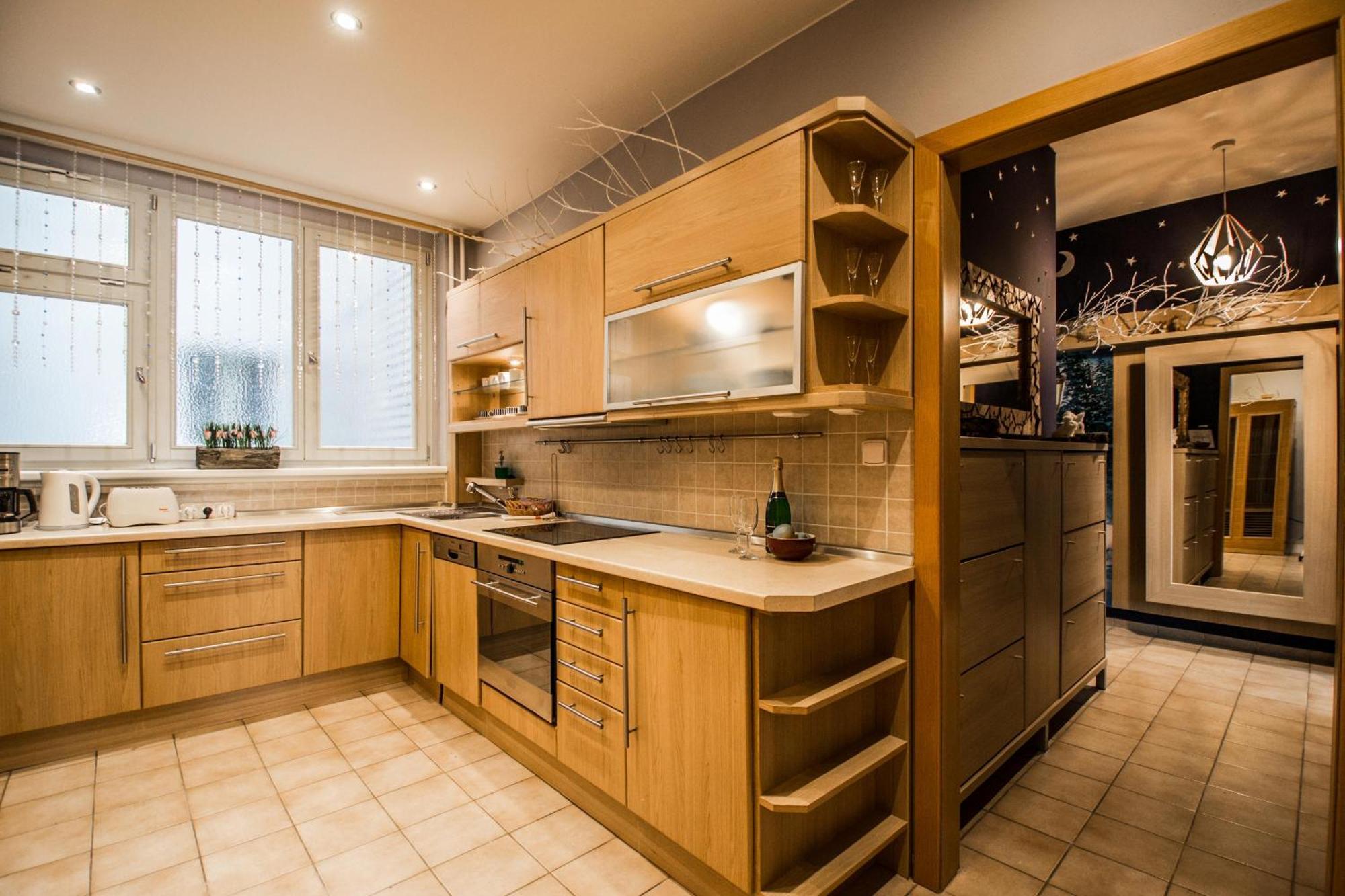 Main Prague Square Apartments Sauna And Fireplace Екстер'єр фото